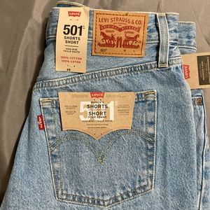 Levis 501 shorts size 28 NWT